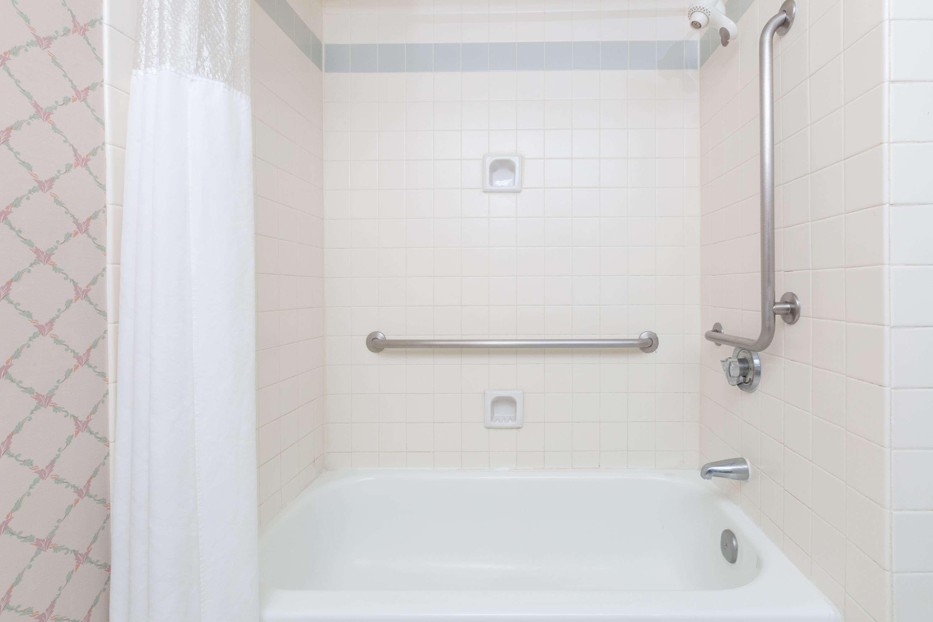 מלון Ramada By Wyndham Hawthorne/Lax מראה חיצוני תמונה