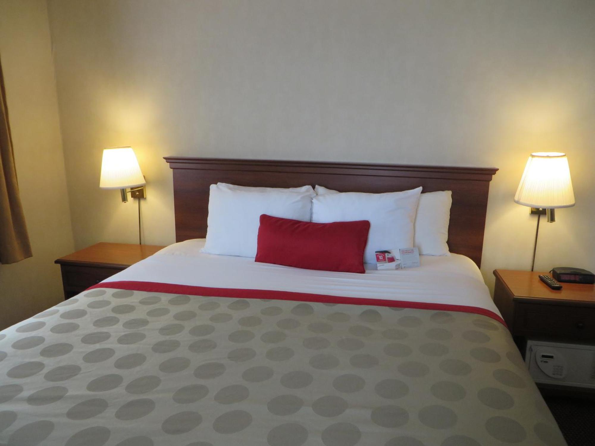 מלון Ramada By Wyndham Hawthorne/Lax חדר תמונה