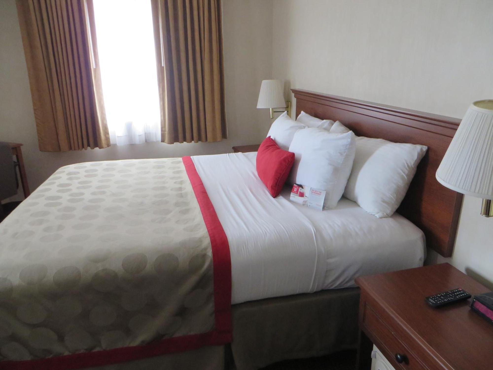 מלון Ramada By Wyndham Hawthorne/Lax חדר תמונה