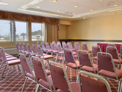 מלון Ramada By Wyndham Hawthorne/Lax מתקנים תמונה